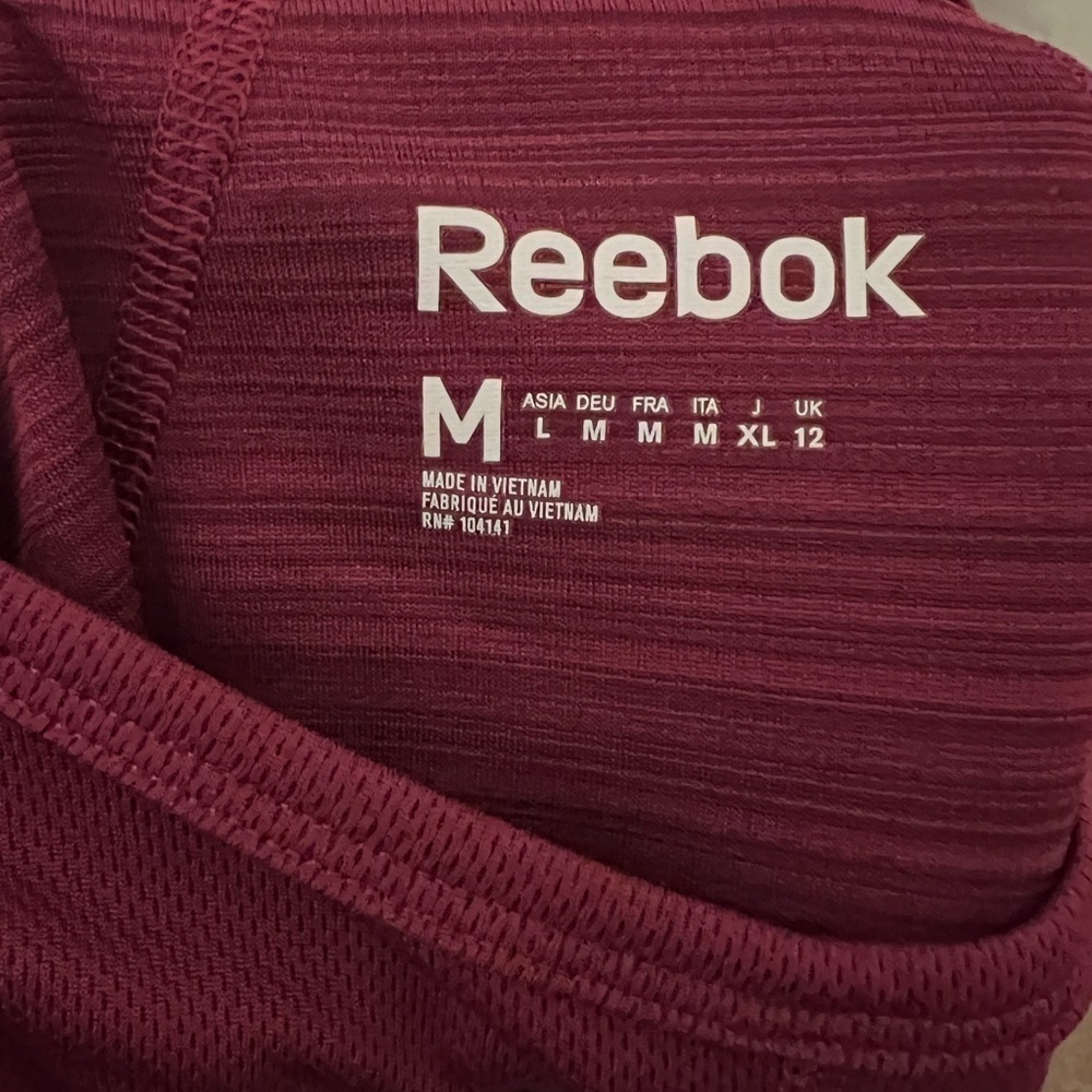 Reebok Women’s Cowlneck Speedwick Hoodie Size Medium - Picture 4 of 4